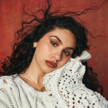 Alessia-Cara-Press-Photo-2025-Alex-Loucas