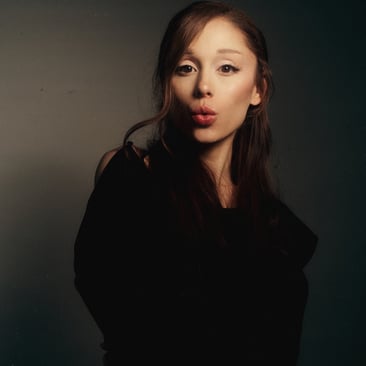 Ariana Grande press image 2_@katiatemkin