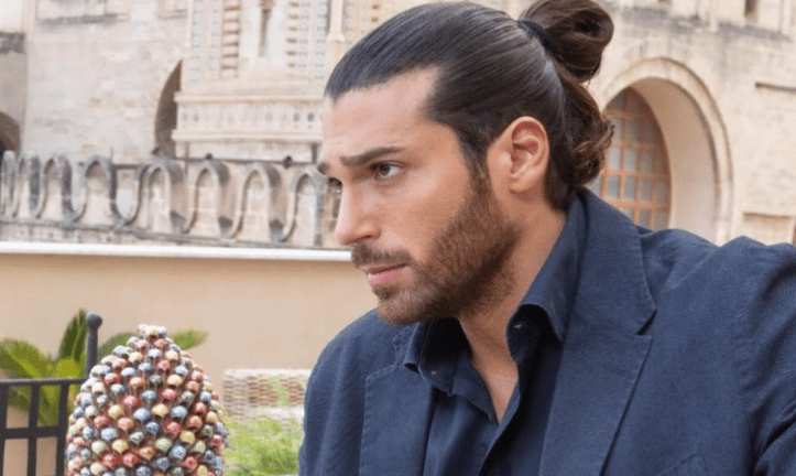 Can Yaman: "Sento che il peso della responsabilità è enorme"