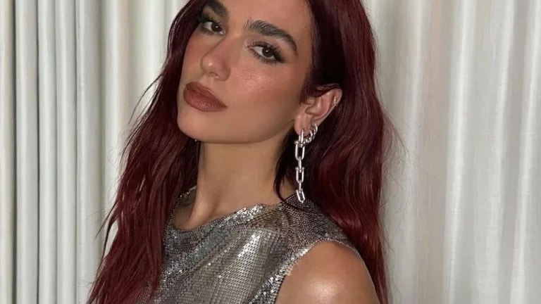 Dua Lipa sul fan: “Non vogliono che tu sia intelligente”