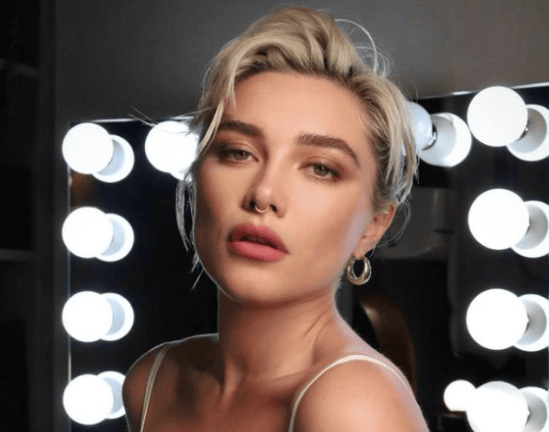 Florence Pugh: "La scena di sesso con Cillian Murpy è stata imbarazzante".