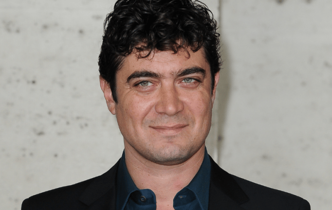 Riccardo Scamarcio A 12 anni ho distrutto l'auto di papà