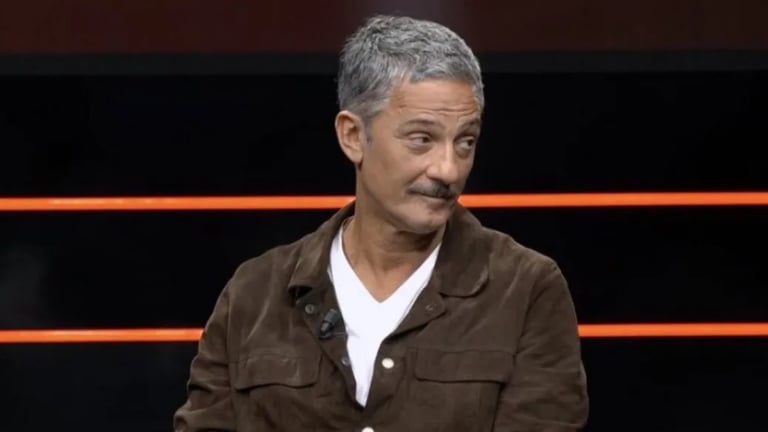 Fiorello nella conferenza di Viva Rai 2: "Sembra di essere perseguitati!"