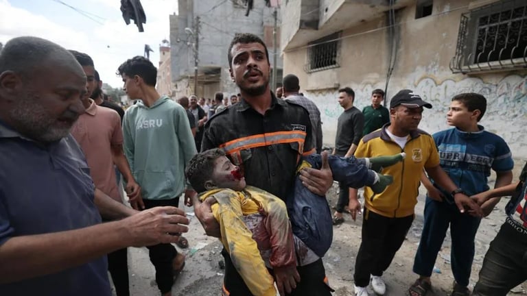 Gaza, attacco all’ospedale: almeno 500 morti