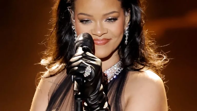 Rihanna è l’icona di moda più googlata sul web