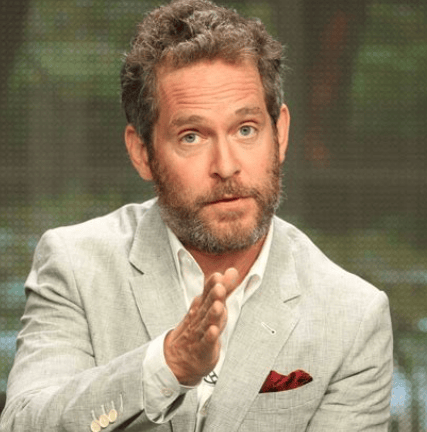 Tom Hollander, riceve per errore il bonus di " The Avengers"