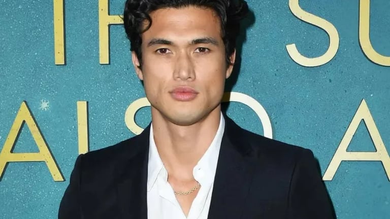 Charles Melton: “Ho mangiato fast food tutti i giorni”