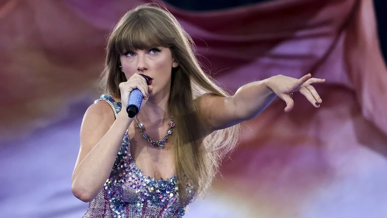 Le immagini porno deepfake di Taylor Swift inondano il web.