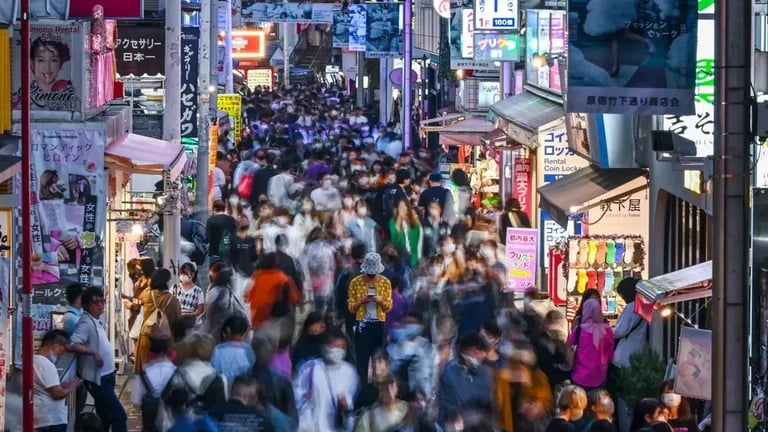 IA di Stato e incontri al buio in Giappone