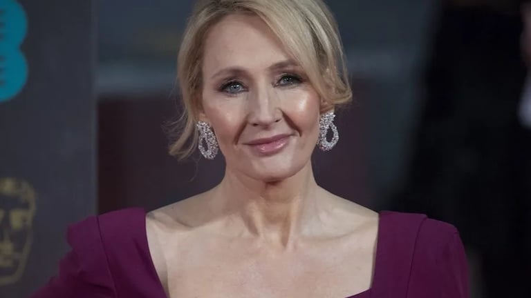 J.K. Rowling in lacrime: “I bambini danneggiati per sempre”