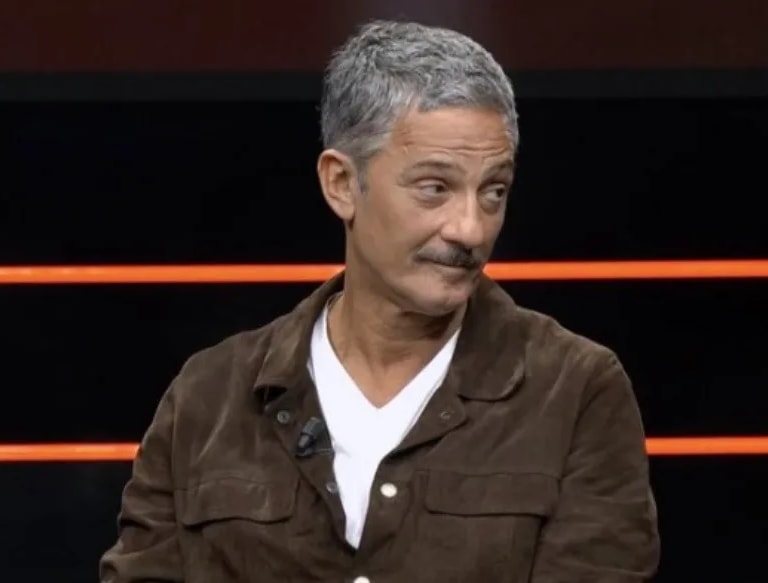 Fiorello nella conferenza di Viva Rai 2: "Sembra di essere perseguitati!"