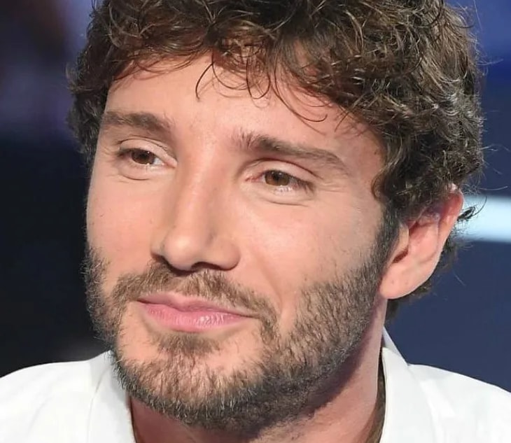 Bar Stella: Ha chiuso, lo show con Stefano De Martino