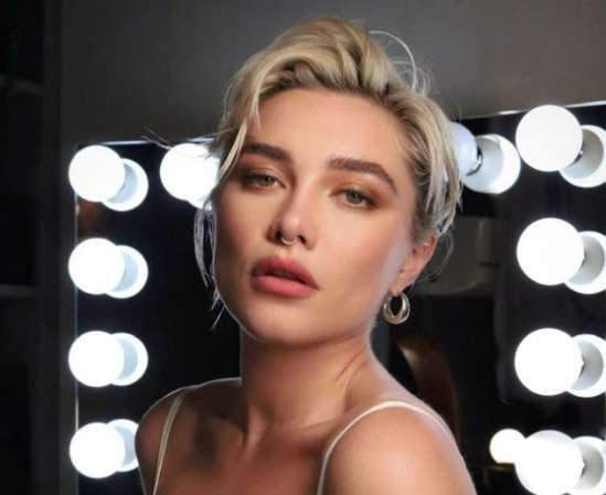 Florence Pugh: "La scena di sesso con Cillian Murpy è stata imbarazzante".