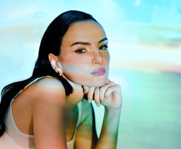 ARISA_© Silvia Violante Rouge