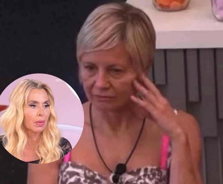 Copia di Copia di Copia di Post Facebook Notizie Generico Notizie Ambiente Rosso Blu Scuro Bianco