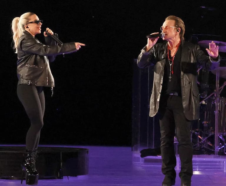 Lady Gaga e gli U2 insieme sul palco