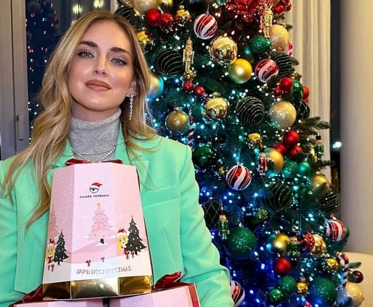 L'Antitrust sanziona la vendita dei pandori Pink Christmas di Chiara Ferragni e della Balocco per "pubblicità ingannevole".