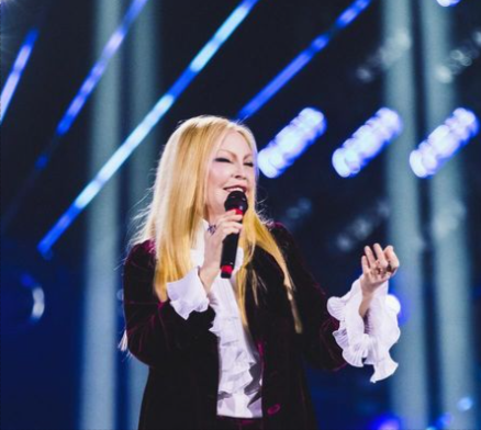 Patty Pravo querela Luzzatto Fegiz per diffamazione.