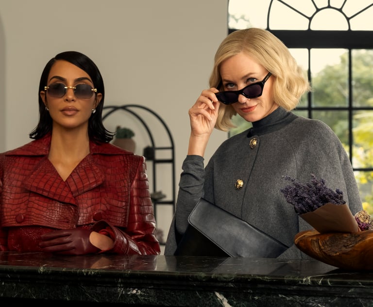ALL’S FAIR - “First Look” (Disney/Ser Baffo) KIM KARDASHIAN, NAOMI WATTS