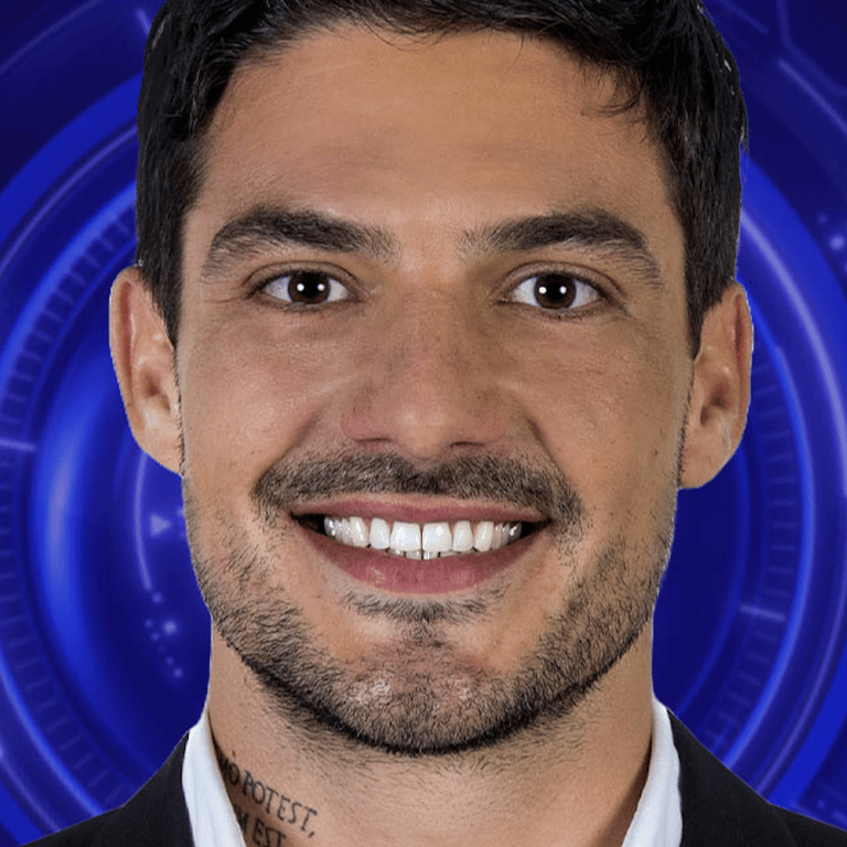 Lorenzo Spolverato Non mi vergogno sto bacio non c’è mai stato