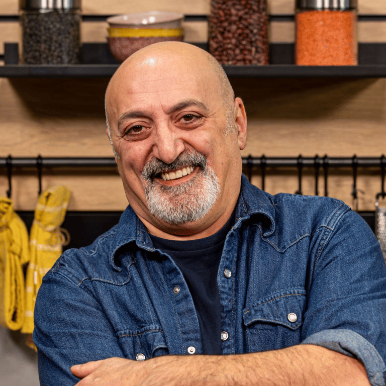 Luca Pappagallo porta in cucina il menù per le feste