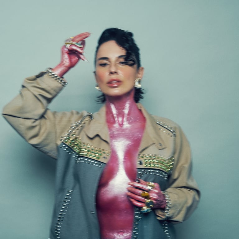 Paola Iezzi - ph. Paolo Santambrogio